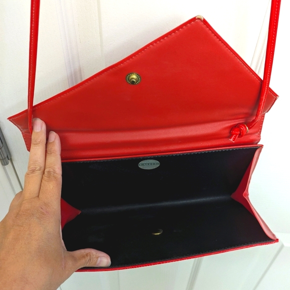 Cute Vintage Red Bow Clutch/Purse - Picture 4 of 10